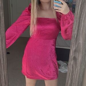 Pink satin short dress with long sleeves